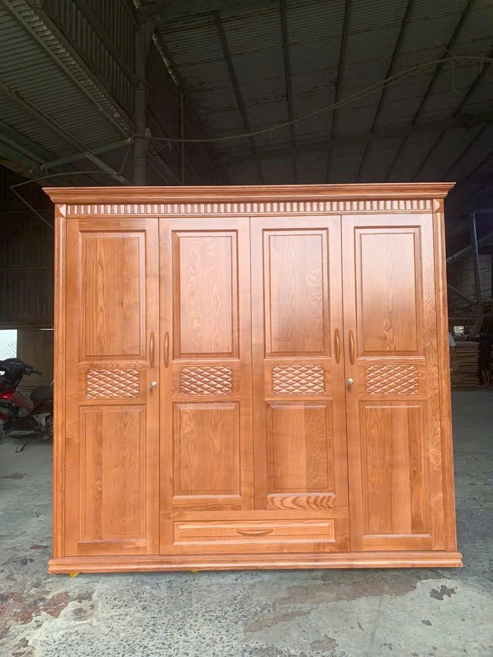 Tủ Quần Áo Gỗ Sồi Nga Màu Cánh Gián 4 Cánh