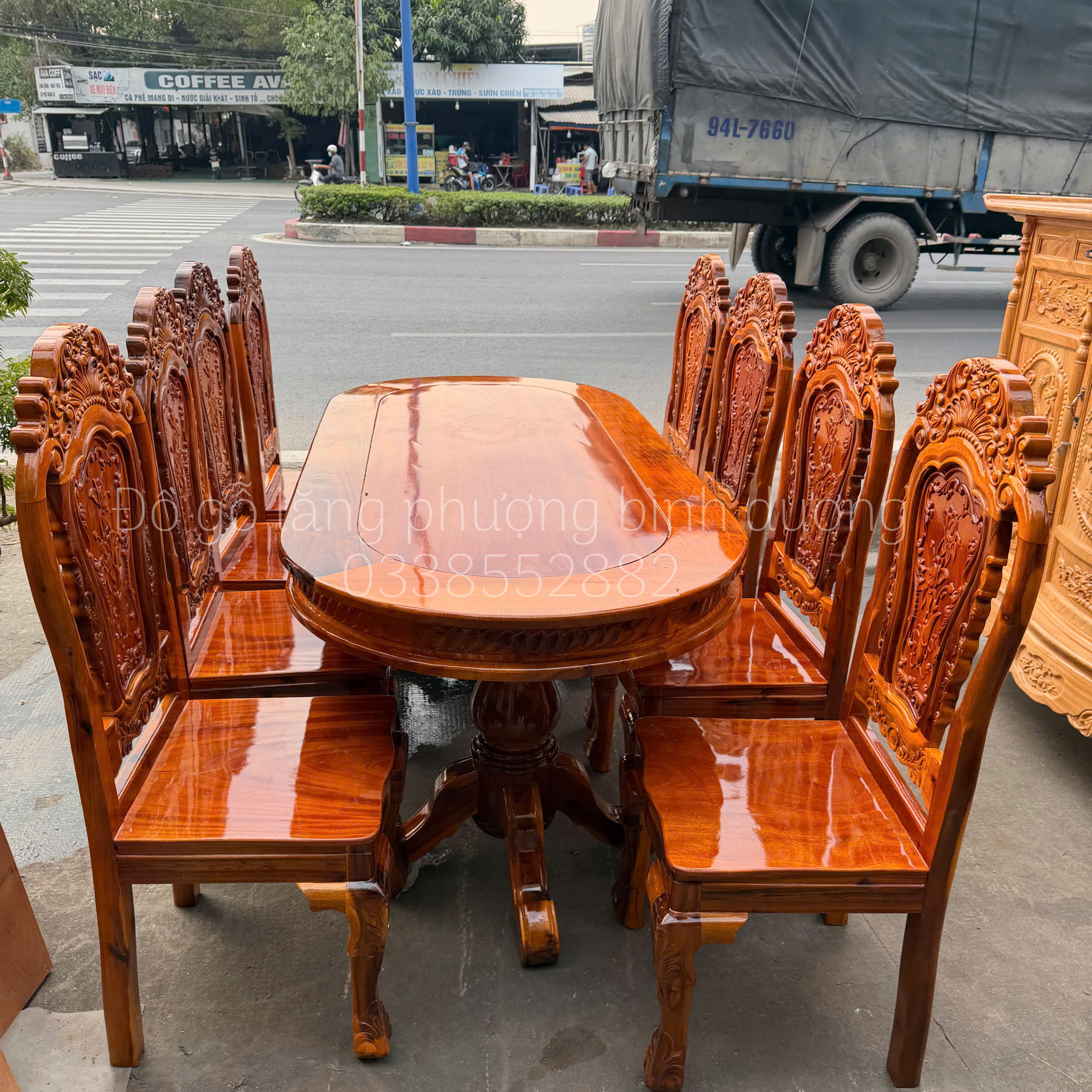Bàn ăn gỗ tràm bông vàng 8 ghế