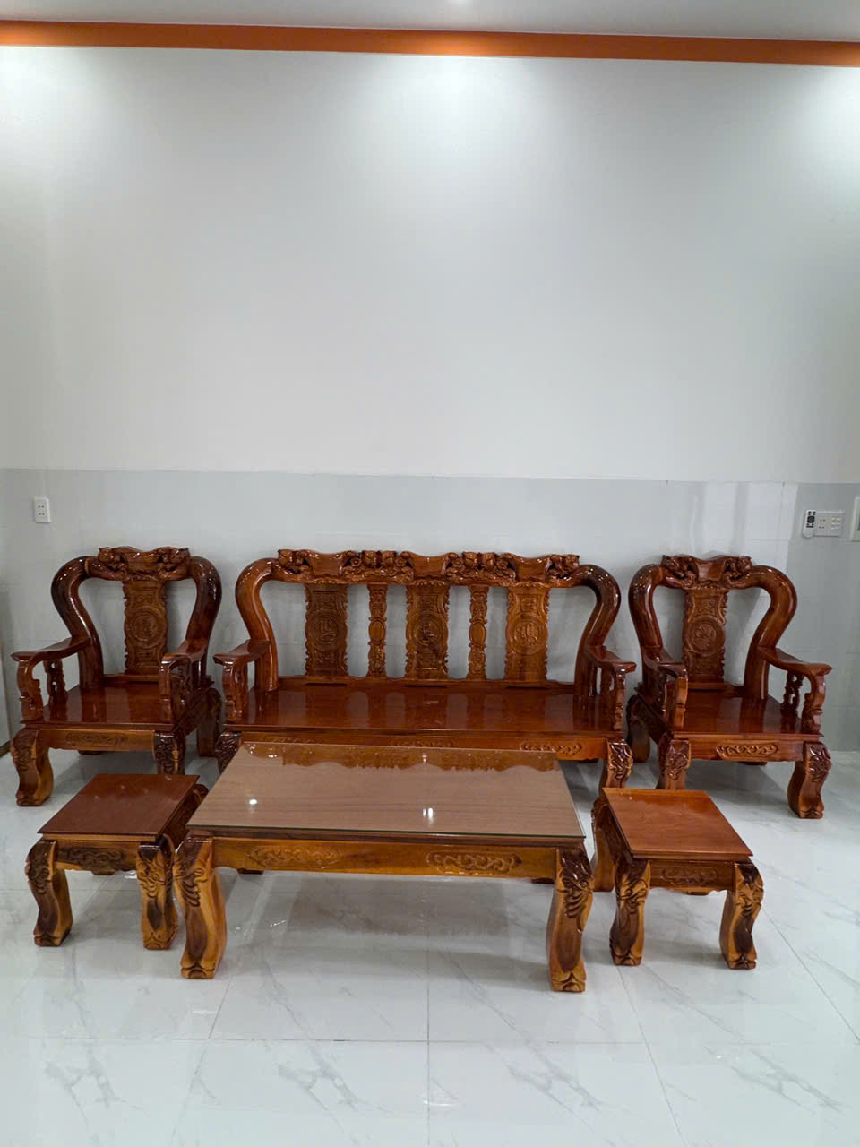 SaoLon Minh Quốc Đào Gỗ Tràm Bông Vàng Tay 12