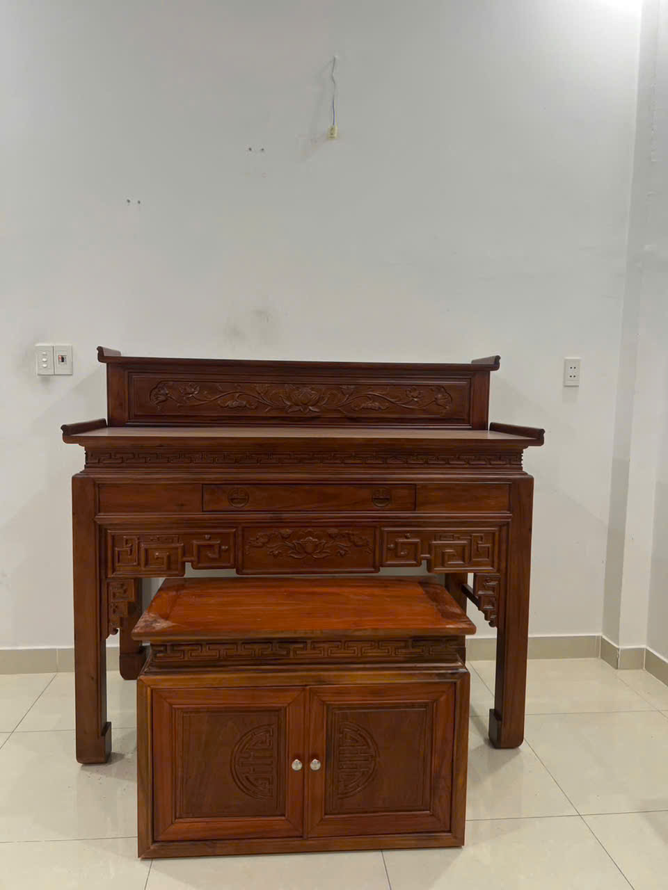 COMBO BÀN THỜ GIA TIÊN NHỊ CẤP 1M54 KÈM TỦ CƠM GỖ TRÀM LỰA LÕI