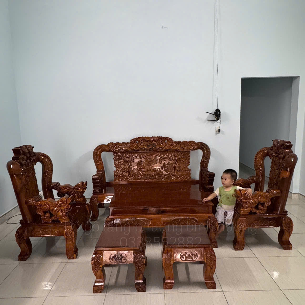 saLon Gỗ Tràm Cột 12 Vảy Rồng Tay Nghê