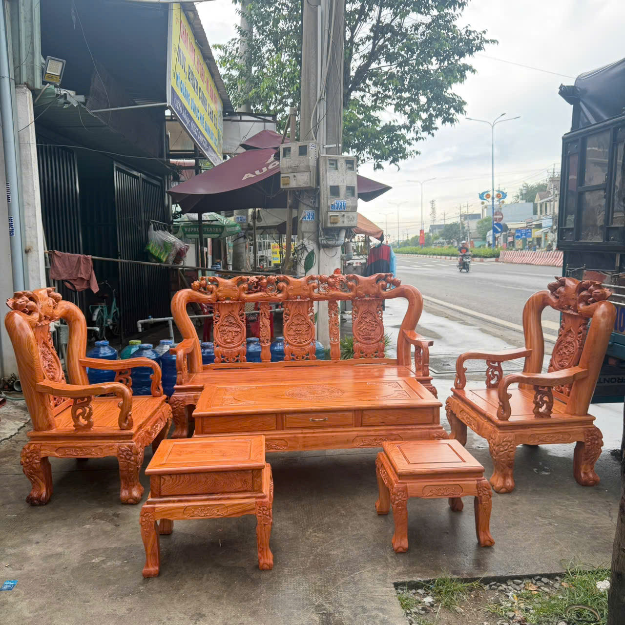 Salon Minh Quốc Đào gỗ hương đá cột 12