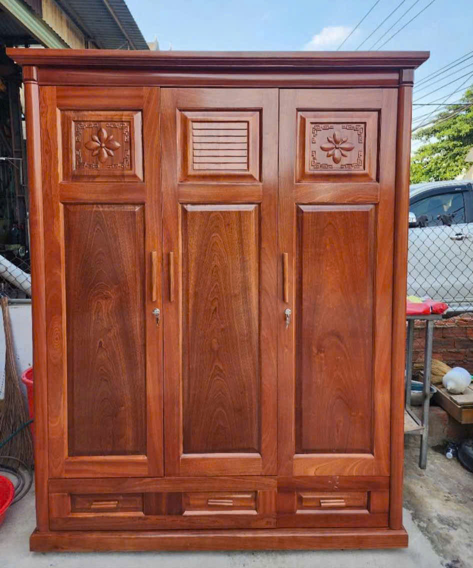 Tủ Quần Áo Gỗ Xoan Đào 3 Cánh