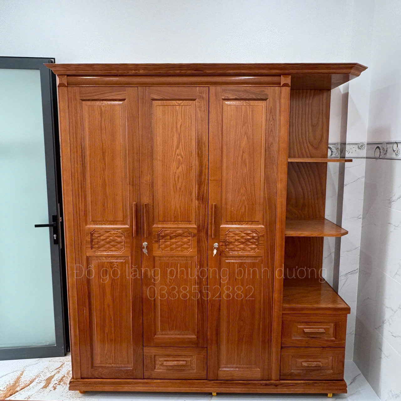 Tủ Quần Áo Gỗ Sồi Nga 3 Cánh 1 Kệ Trang Trí