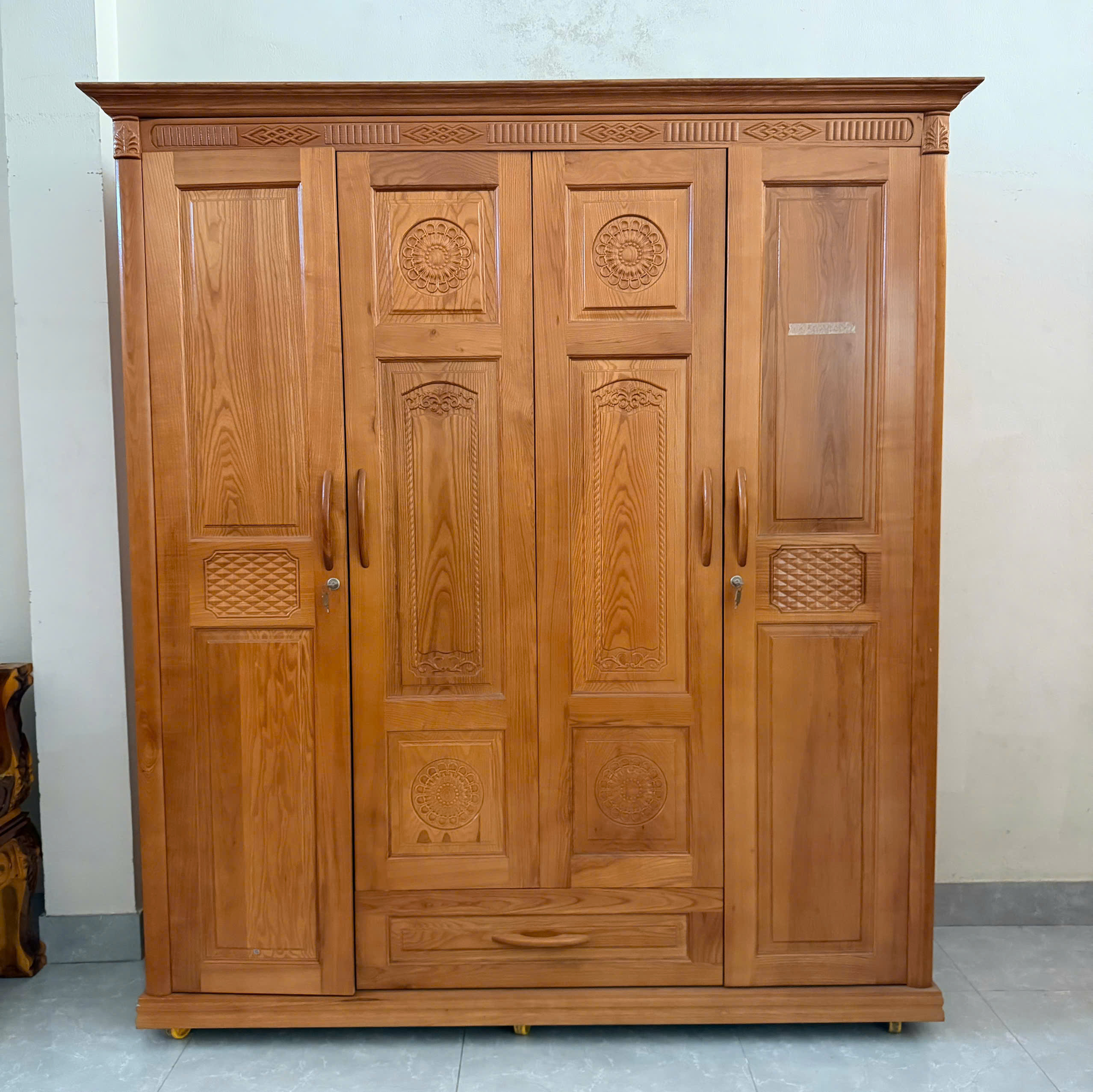 Tủ Quần Áo Gỗ Sồi Nga 4 Cánh Màu Cánh Gián