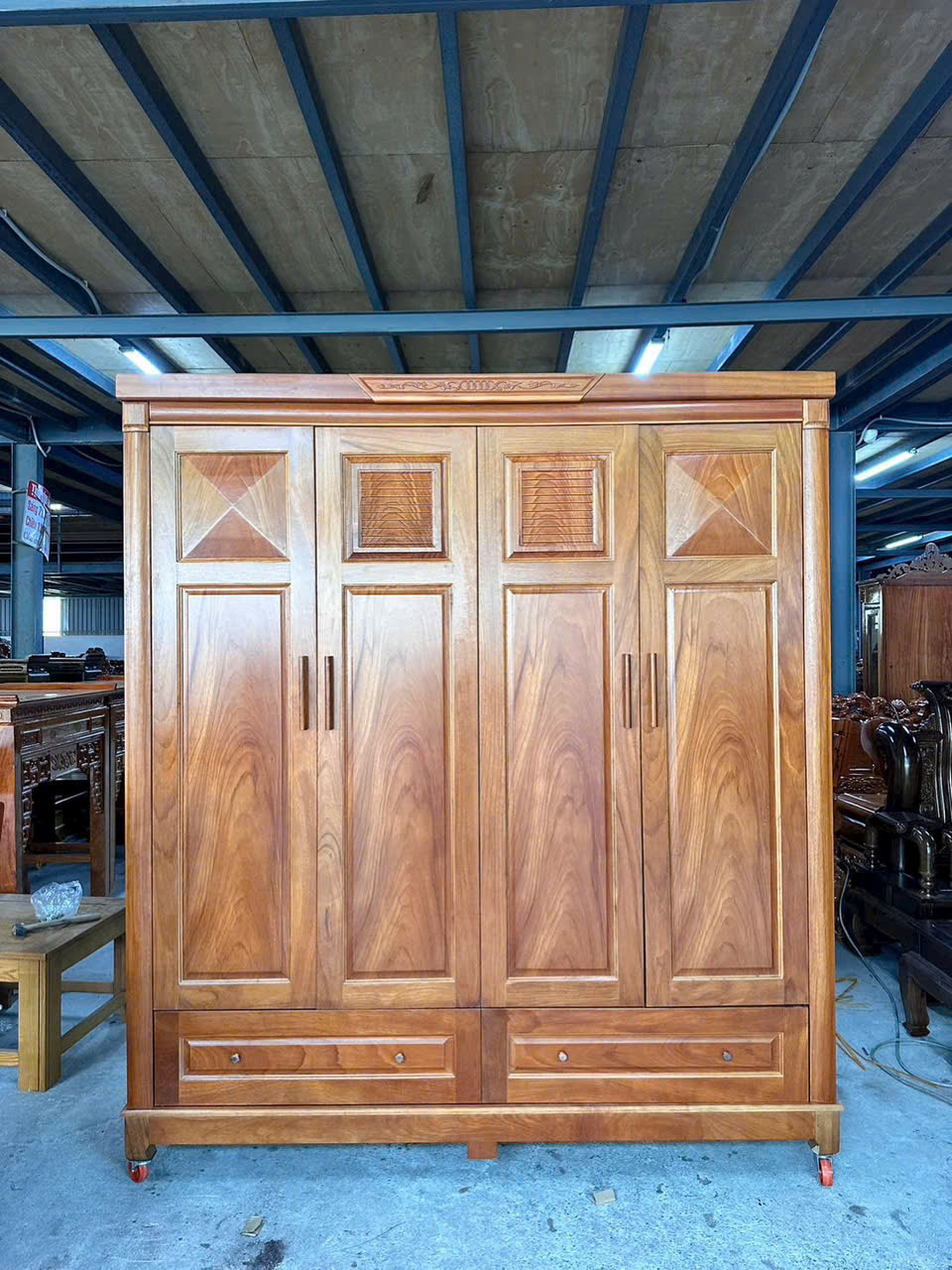 Tủ Quần Áo Gỗ Xoan Đào 4 Cánh